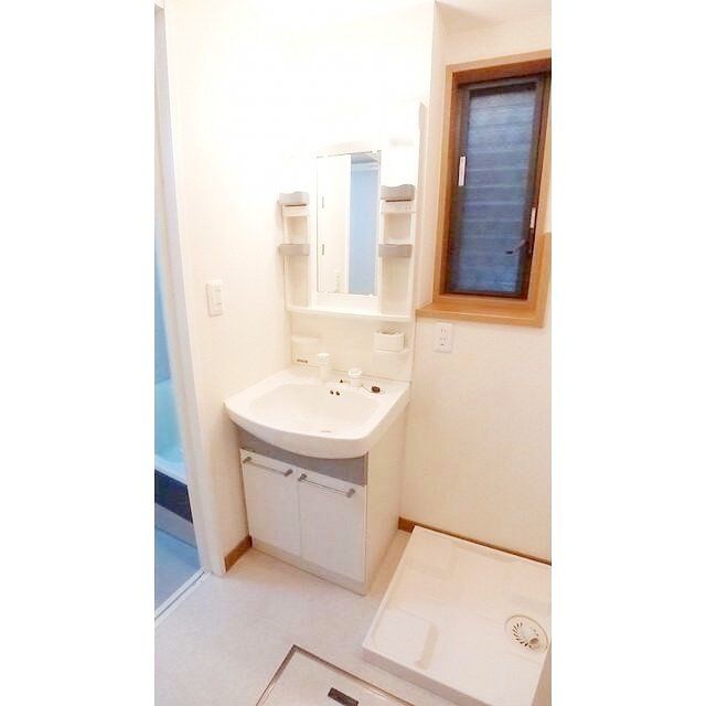 洗面設備　お部屋探しは株式会社　タウンハウジング　までお気軽にお問合…