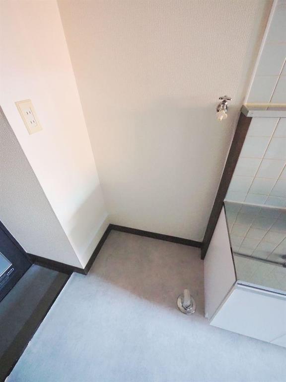 洗面設備　洗濯機の設置スペースがございます。