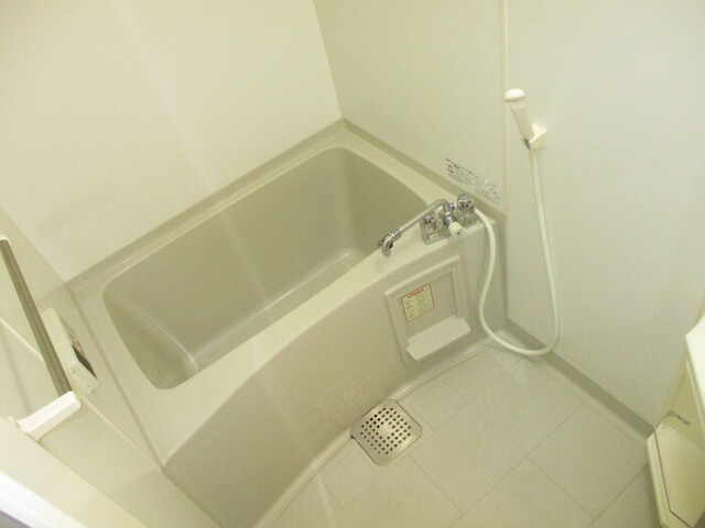 バス・シャワールーム　Ｄ２０２（浴室）