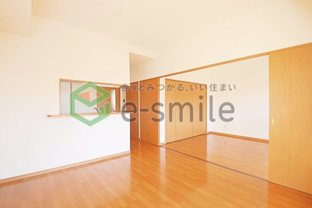 居室・リビング　使いやすい居間です