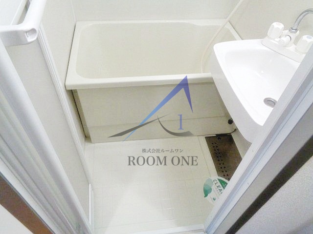 バス・シャワールーム　お風呂です。