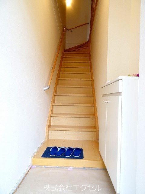 玄関　シューズボックス完備の玄関です。