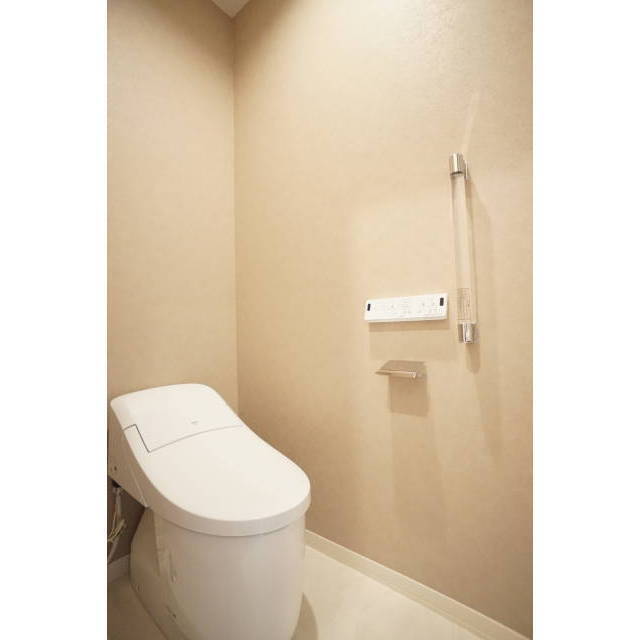 トイレ　嬉しい多機能便座♪