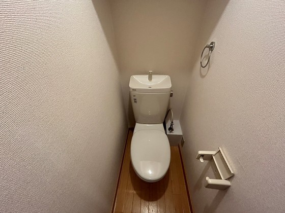 トイレ　※別部屋の写真です
