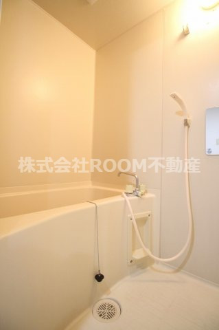 バス・シャワールーム　ゆったり過ごせるお風呂です