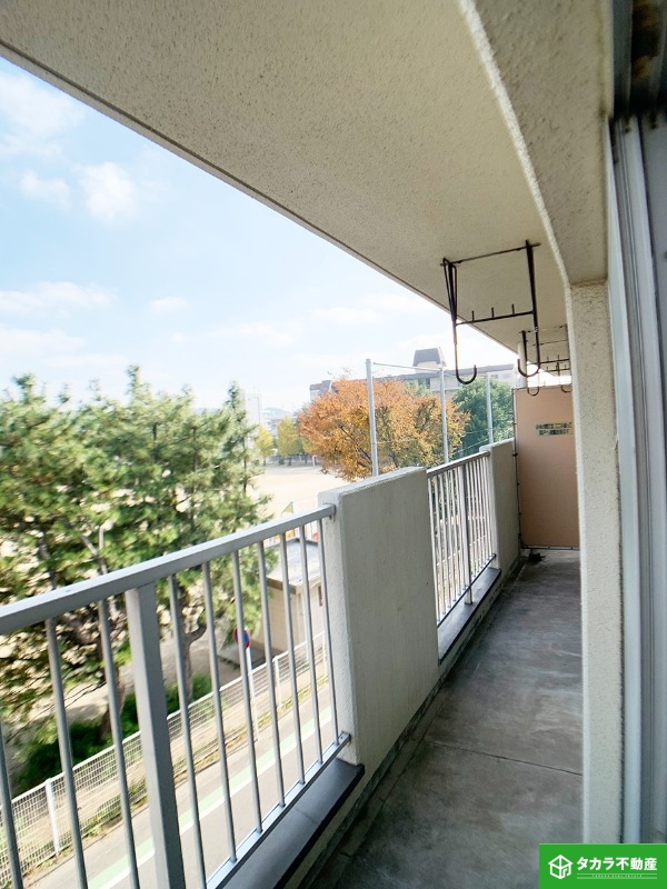 バルコニー　画像は３０１号室