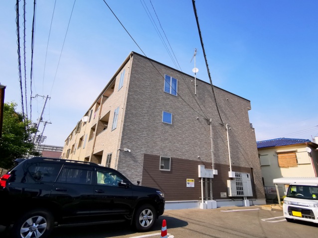 建物外観　日当りの良いお洒落な建物です