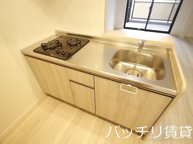 キッチン　※同型タイプの為、現状を優先いたします