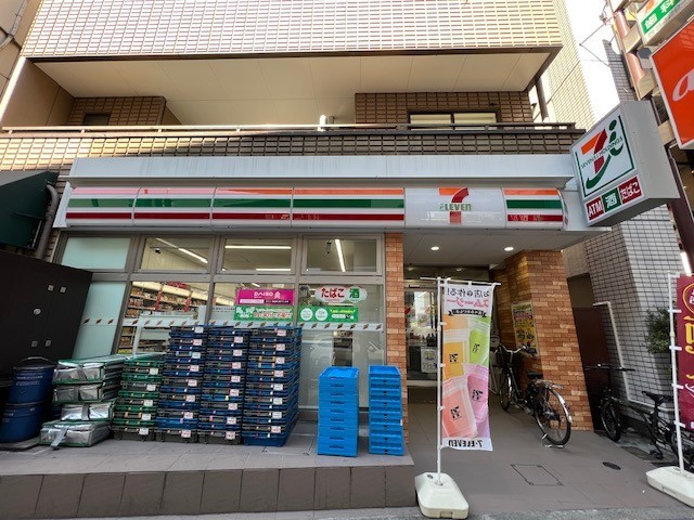 コンビニ　セブンイレブン世田谷駒沢大学駅西店（コンビニ）まで340m