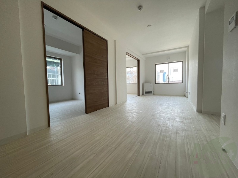 居室・リビング　広くてキレイなお部屋が広がっていて、充実した生活が送れそう。