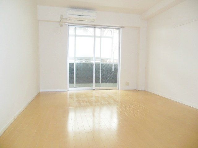 居室・リビング　★洋室7帖のお部屋★