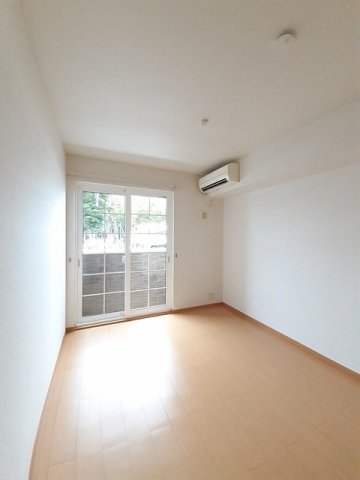 居室・リビング　ゆったりとした居間です