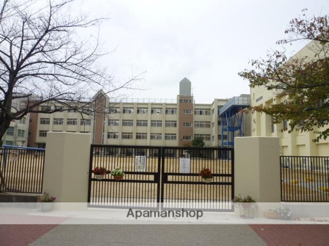 小学校　波除小学校（小学校）まで85m