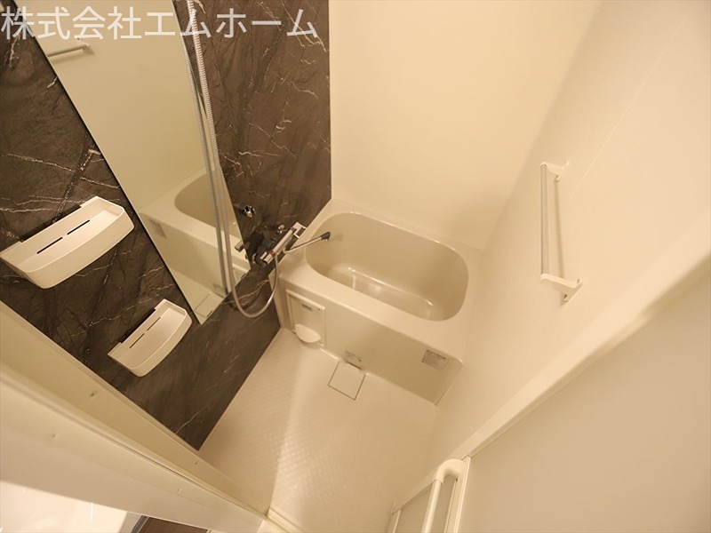 バス・シャワールーム　浴室乾燥機付バスルーム