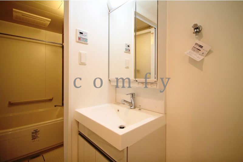 洗面設備　独立洗面台