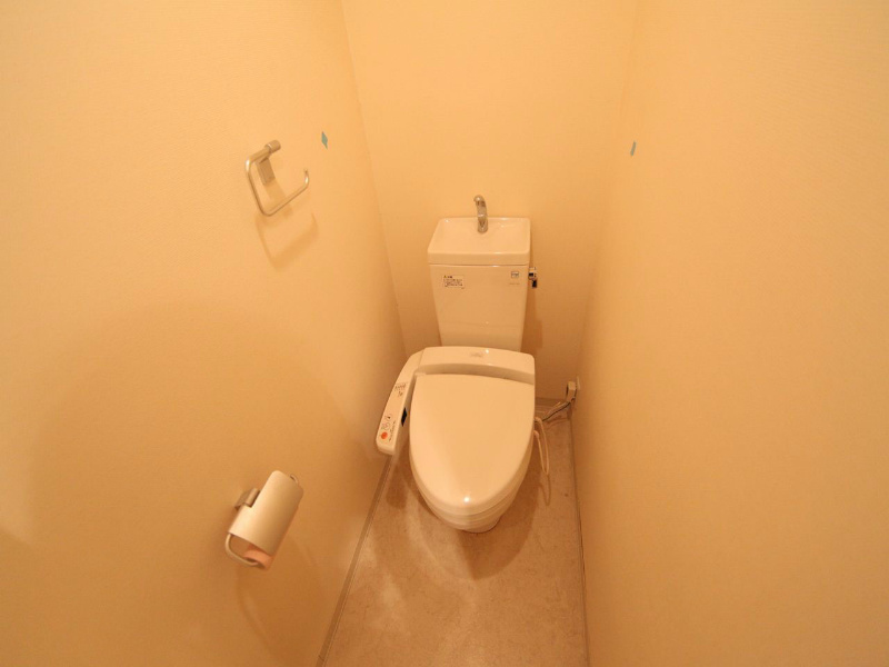 トイレ　洋式トイレ　温水洗浄暖房便座