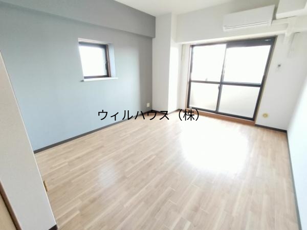 居室・リビング　フローリング！