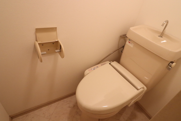 トイレ　現況の物を優先とします