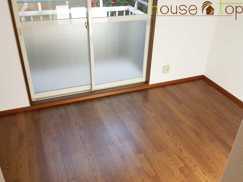 居室・リビング　洋室にはテーブルやベッドなど設置可能ですよ♪