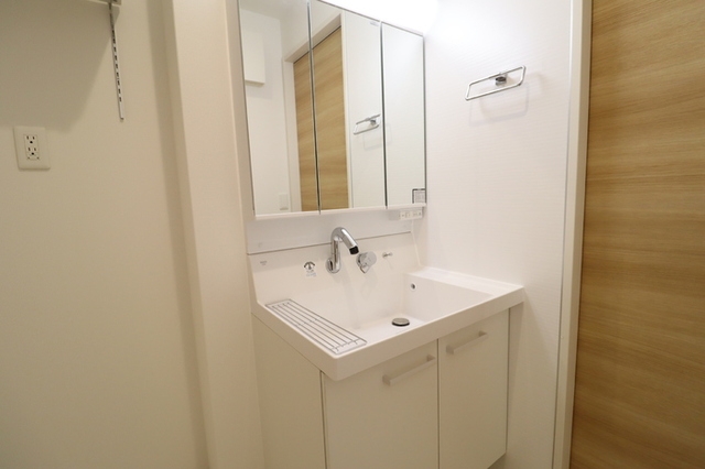 洗面設備　洗髪洗面化粧台