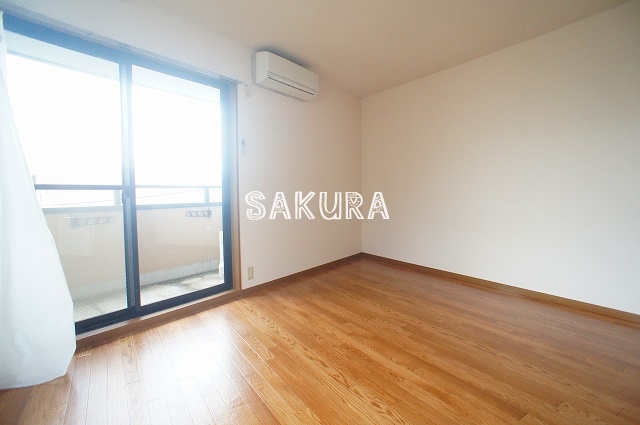 その他設備　室内エアコン付き♪