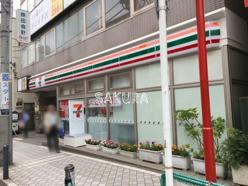 コンビニ　セブン-イレブン 横浜日吉中央通り店（コンビニ）まで113m