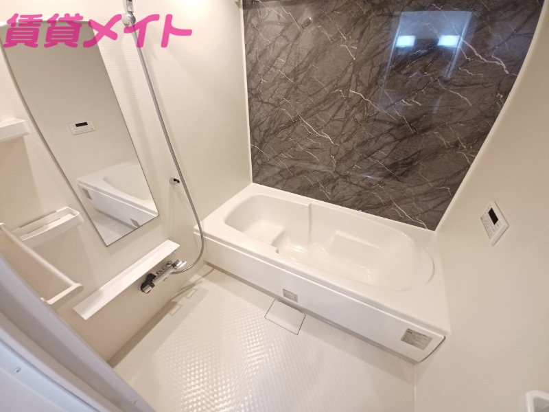 バス・シャワールーム　同型参考写真