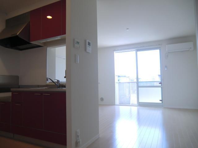 居室・リビング　南向きの明るい室内☆