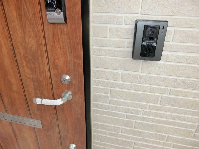 セキュリティ　カメラ付きインターホンでセキュリティもバッチリ