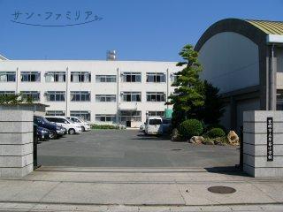 小学校　豊橋市立牟呂小学校（小学校）まで2211m