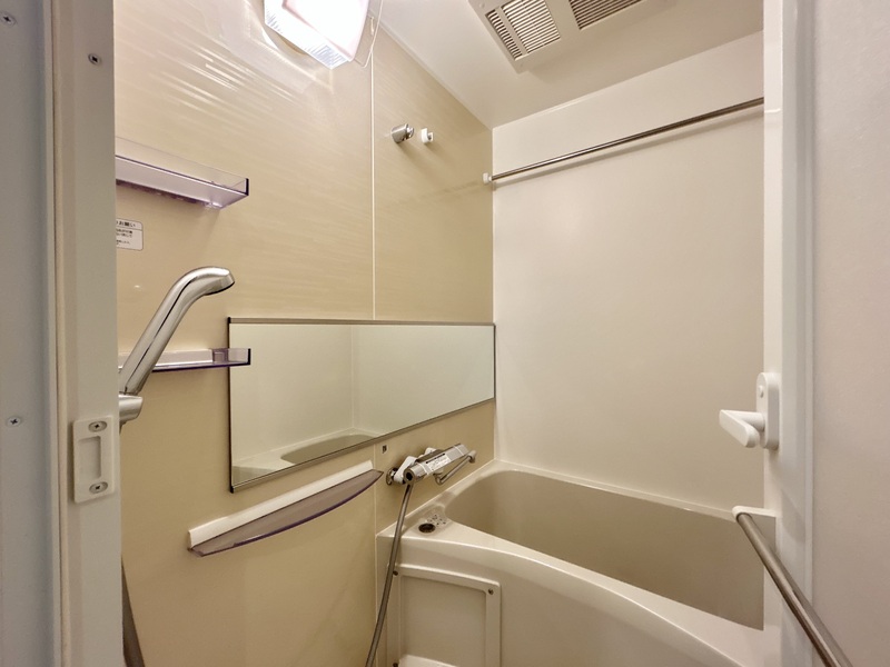 バス・シャワールーム　別部屋参考写真