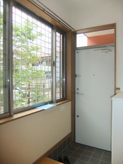 玄関　クリーニング前　写真