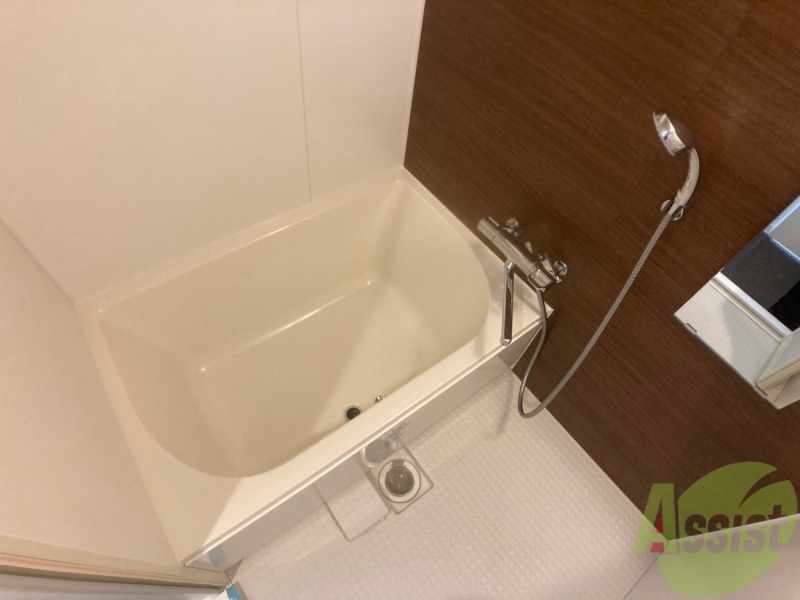 バス・シャワールーム　お風呂です。ゆっくりお風呂につかるのも体に良いですね～