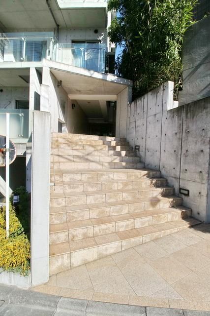 エントランス　【初期費用分割・クレカ対応】一都三県のお部屋探しは2025…