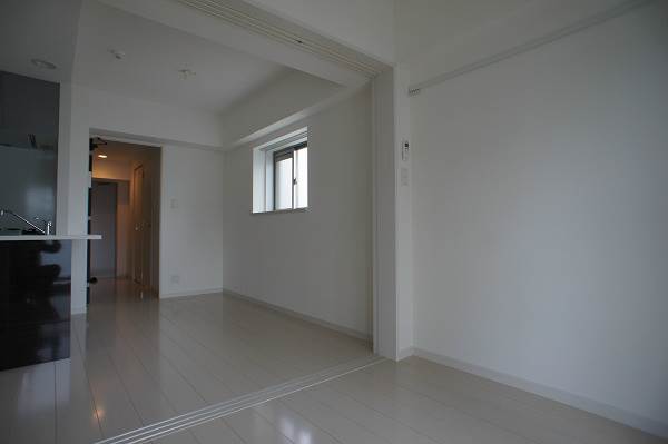 トイレ　広々リビングルーム