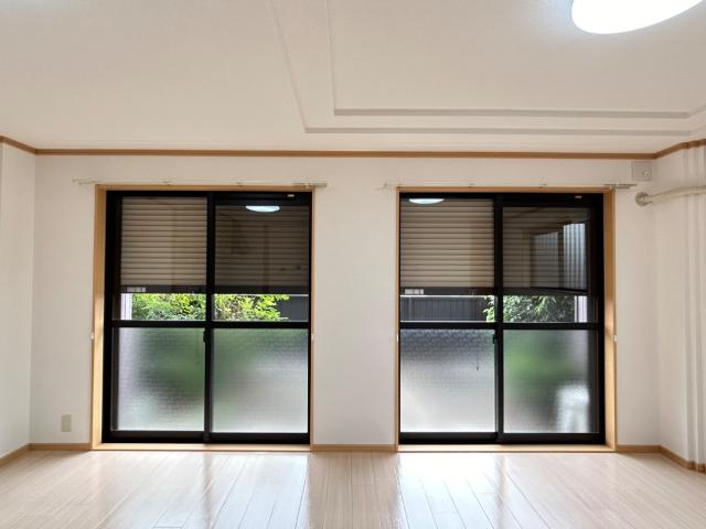 その他設備　窓シャッター