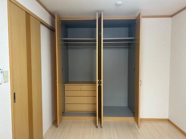 収納　洋室収納