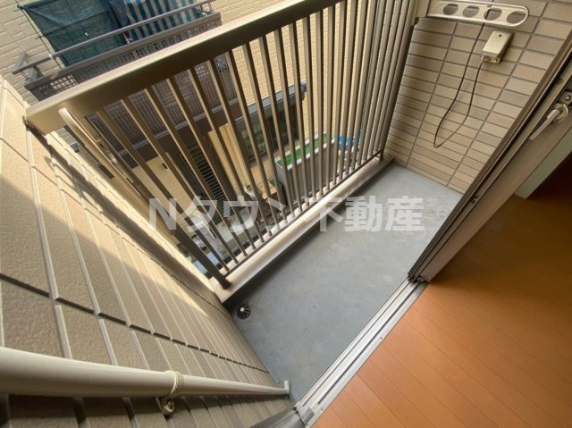 バルコニー　お洗濯にも便利なバルコニー付き