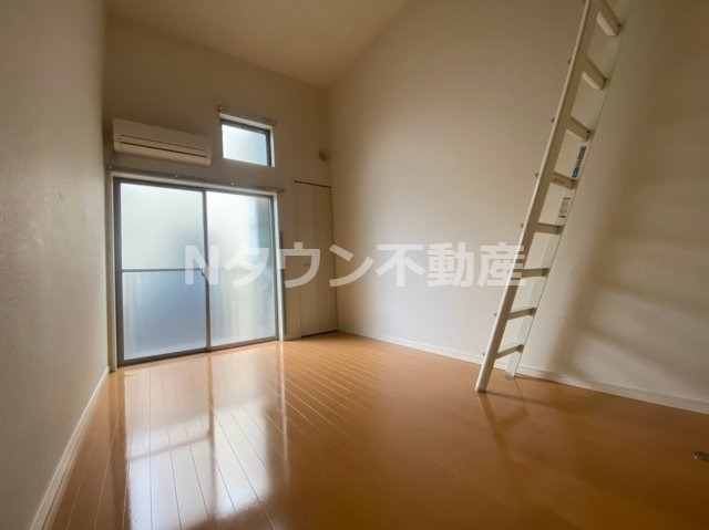 居室・リビング　おしゃれな居間です