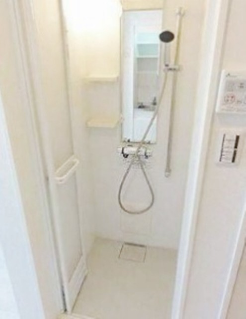 バス・シャワールーム　同仕様参考写真