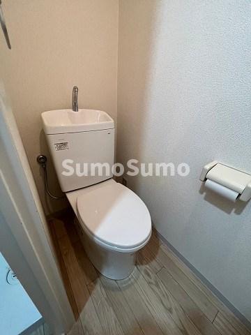 トイレ　清潔感のあるトイレです