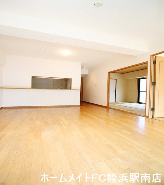 居室・リビング　★西新駅徒歩8分の好立地♪★参考写真