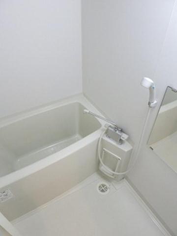 コンビニ　ファミリーマート（コンビニ）まで204m