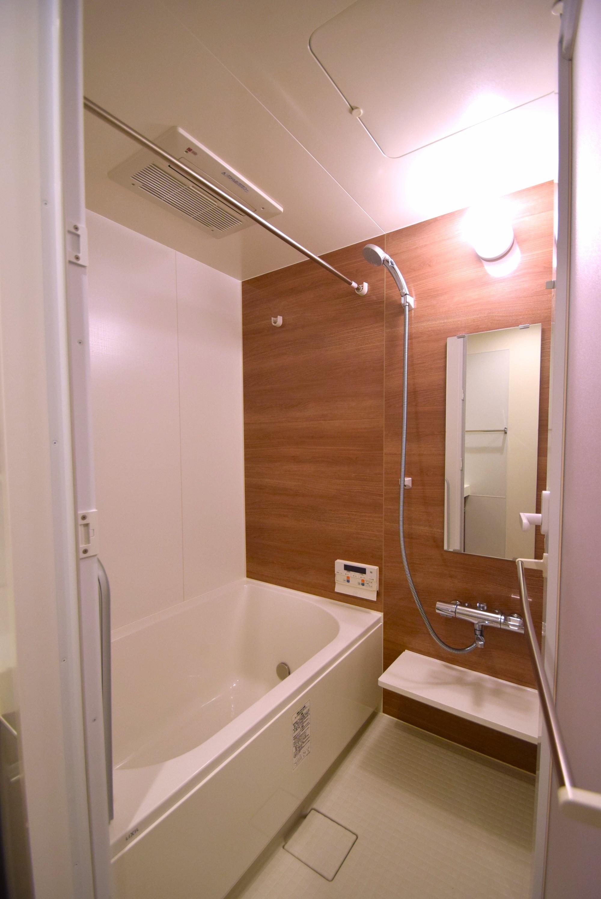 バス・シャワールーム　風呂