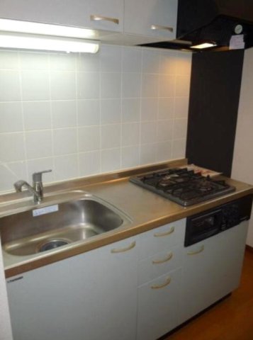 キッチン　反転タイプ・別部屋参考写真