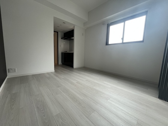 居室・リビング　真は同マンション別部屋参考写真となります。