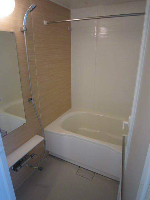 バス・シャワールーム　浴室乾燥機＆追い炊き機能付き