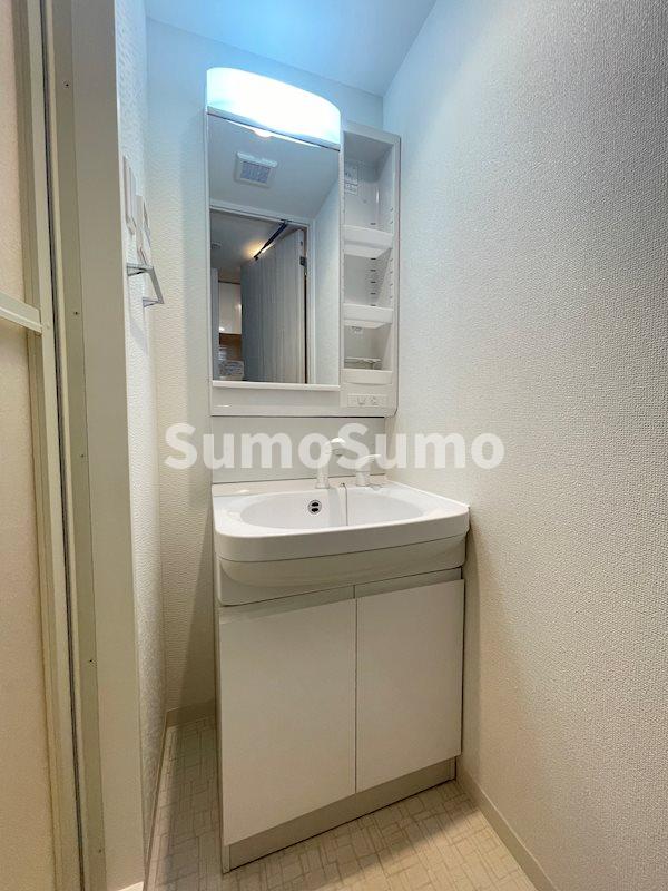 洗面設備　使いやすい洗面所です