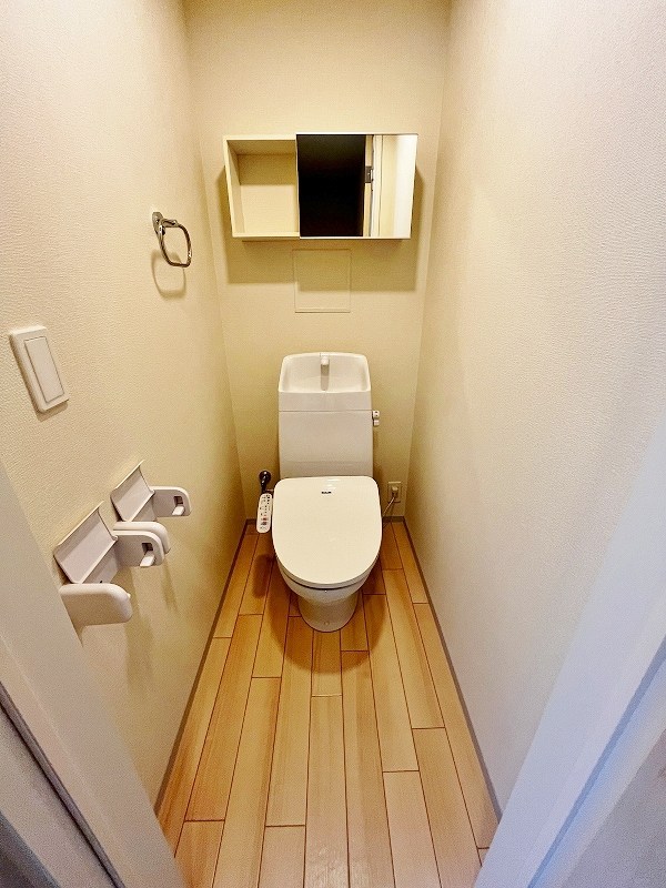 トイレ　★温水洗浄便座★