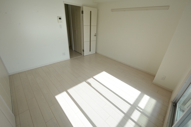 居室・リビング　エアコン設置済み！